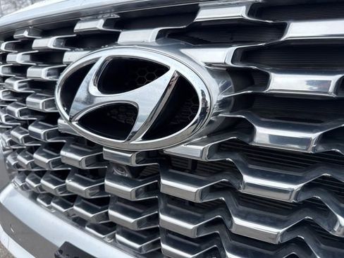 Used 2022 Hyundai Palisade Limited w/ Winter Package image 4