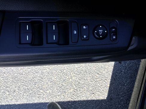 Used 2025 Honda CR-V Sport-L image 8