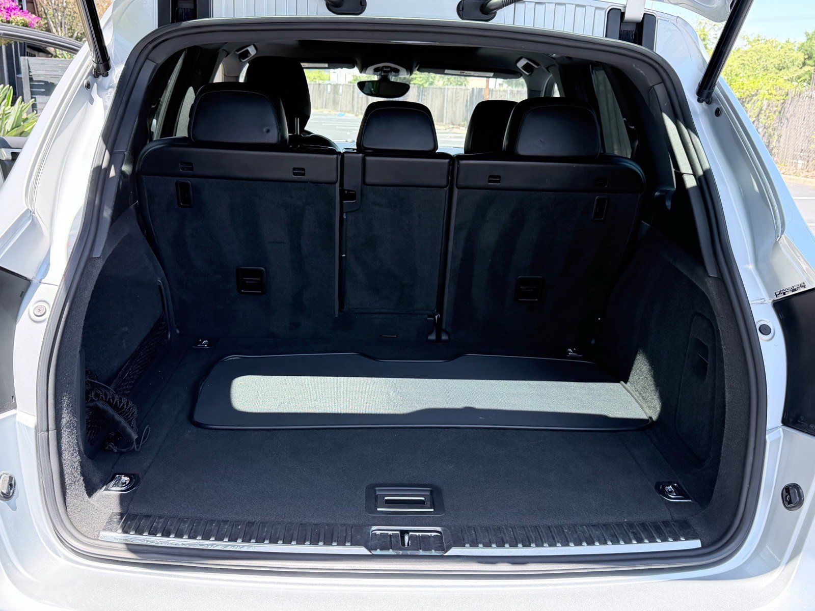 Used 2012 Porsche Cayenne AWD/4WD image 17