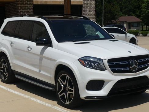 Used 2017 Mercedes-Benz GLS 550 4MATIC image 7
