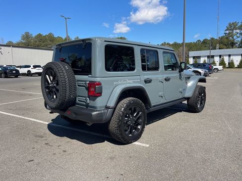 Certified 2025 Jeep Wrangler Unlimited Sahara image 5