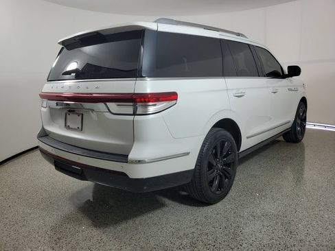 Certified 2024 Lincoln Navigator Reserve w/ Monochromatic Package AWD/4WD image 6