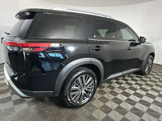Used 2023 Nissan Pathfinder SL w/ SL Premium Package AWD/4WD video 2