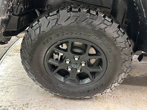 Used 2024 Jeep Wrangler Unlimited image 29