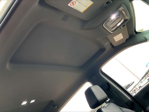 Used 2022 GMC Sierra 2500 SLT w/ X31 Off-Road Package image 14