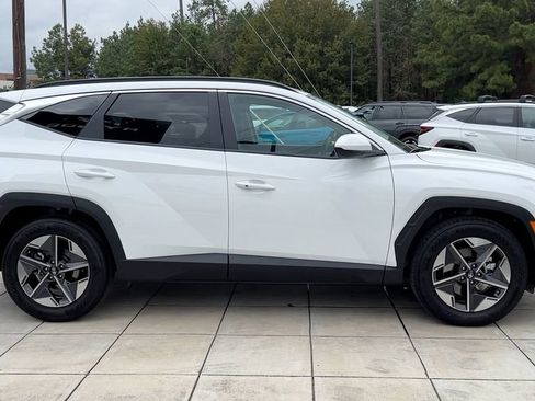 Used 2026 Hyundai Tucson SEL FWD image 16
