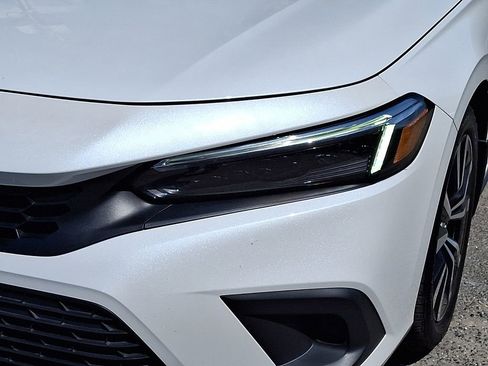 Used 2023 Honda Civic EX-L image 9