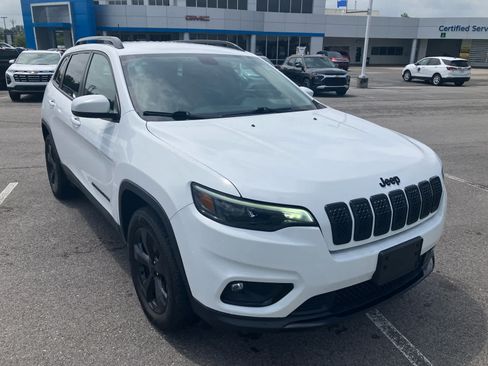 Used 2020 Jeep Cherokee Latitude Plus AWD/4WD image 1