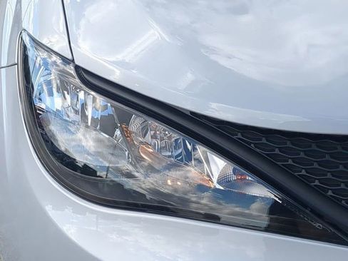 New 2026 Chrysler Voyager LX FWD image 10