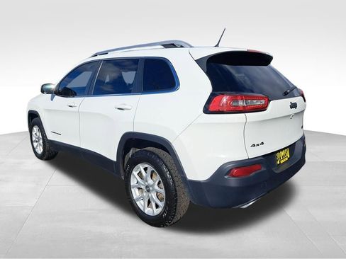 Used 2015 Jeep Cherokee Latitude AWD/4WD image 3