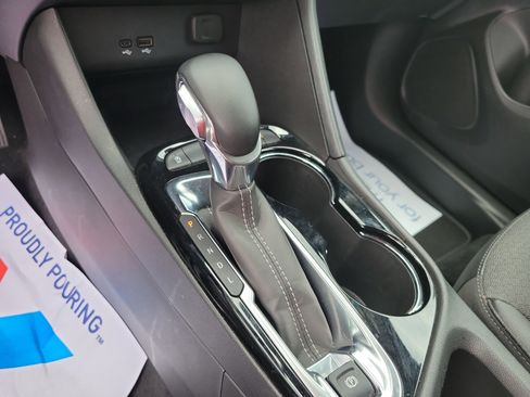 Used 2025 Buick Encore GX Preferred FWD image 29