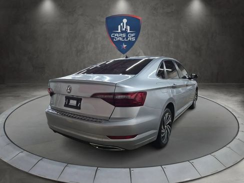 Used 2021 Volkswagen Jetta SEL Premium image 5