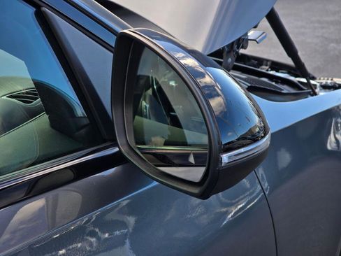 Used 2025 Mercedes-Benz C 300 4MATIC Sedan image 29