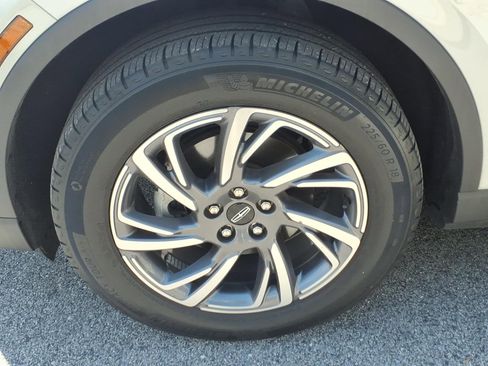 Certified 2023 Lincoln Corsair AWD w/ Equipment Group 101A image 9
