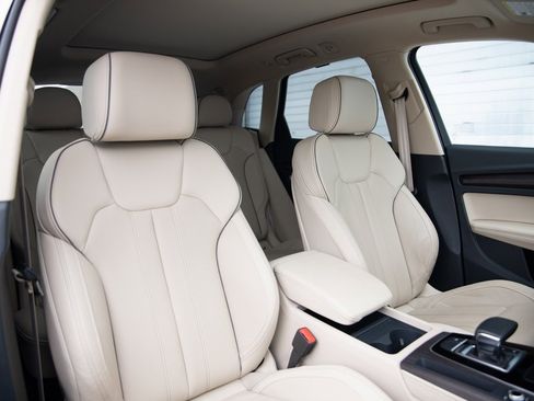 Used 2025 Audi Q5 2.0T Premium Plus image 26