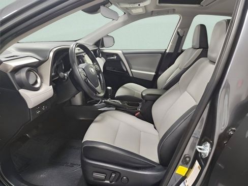 Used 2018 Toyota RAV4 Limited w/ Advanced Technology Package image 23