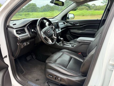 Used 2019 GMC Acadia SLT FWD image 10