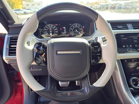 Used 2022 Land Rover Range Rover Sport SVR image 14