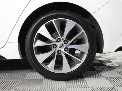 Used 2019 Kia Optima S FWD image 8