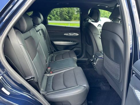 Used 2023 Genesis GV70 2.5T w/ Sport Prestige Package AWD/4WD image 23