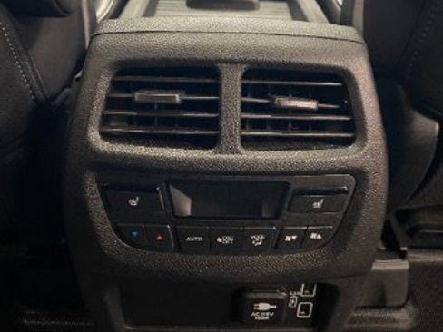 Used 2020 Honda Passport Touring image 17
