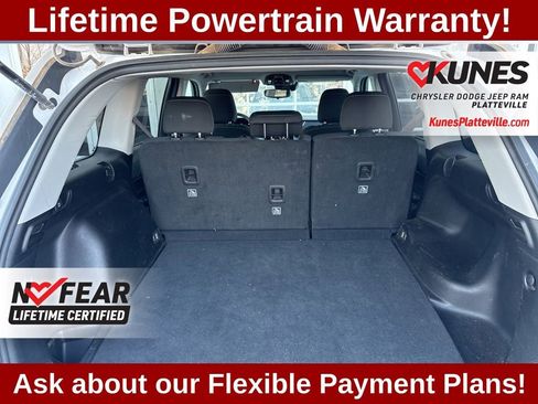 Used 2024 Jeep Grand Cherokee Laredo image 28