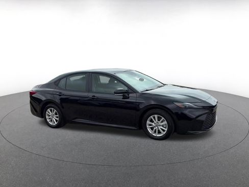 Used 2025 Toyota Camry LE FWD image 2