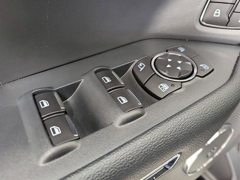 Used 2022 Ford Expedition Limited image 19