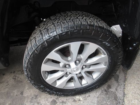 Used 2016 Toyota Tundra Limited w/ Limited Premium Package image 15