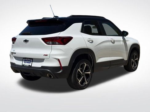 Used 2023 Chevrolet TrailBlazer RS w/ Sun and Liftgate Package AWD/4WD image 3