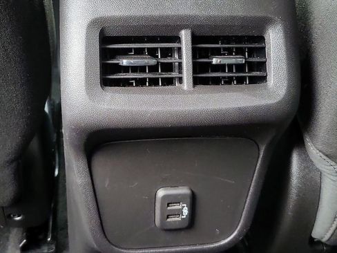 Certified 2024 GMC Terrain SLE image 20