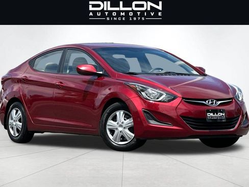 Used 2016 Hyundai Elantra SE FWD image 2