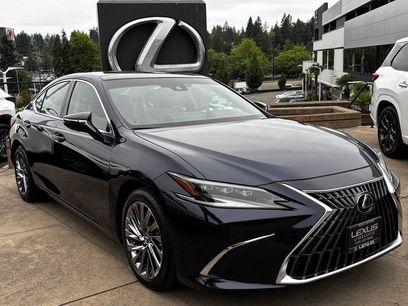 Certified 2025 Lexus ES 350 w/ Accessory Package (Z1)
