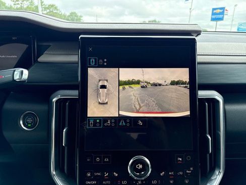 New 2025 GMC Acadia Elevation w/ Elevation Premium Package image 29