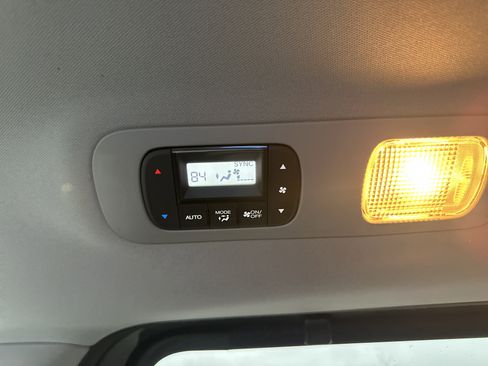 Used 2019 Honda Odyssey Elite image 18