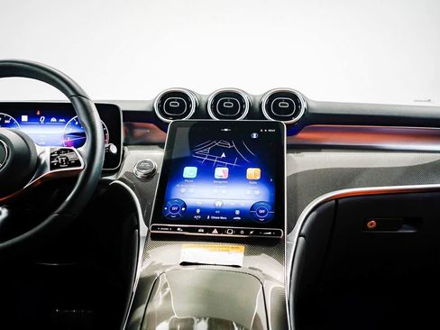 Used 2026 Mercedes-Benz GLC 300 GLC 300 image 12