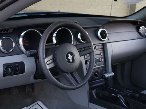 Used 2005 Ford Mustang GT image 13
