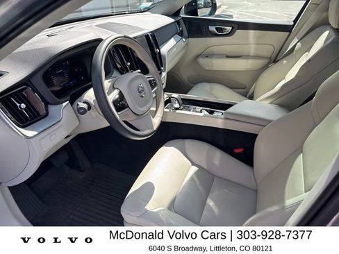 Used 2023 Volvo XC60 B5 Plus w/ Climate Package AWD/4WD image 8