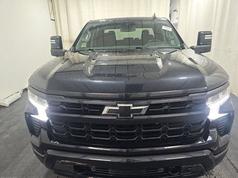 Used 2023 Chevrolet Silverado 1500 RST w/ Protection Package AWD/4WD image 2