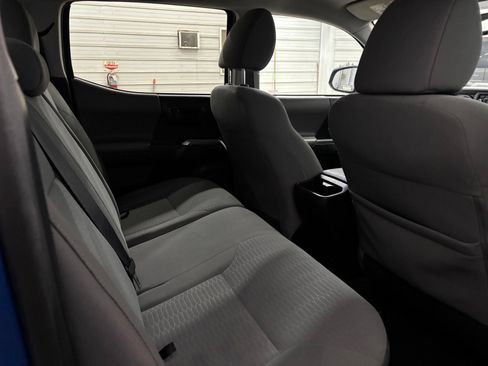 Used 2018 Toyota Tacoma SR5 RWD image 31