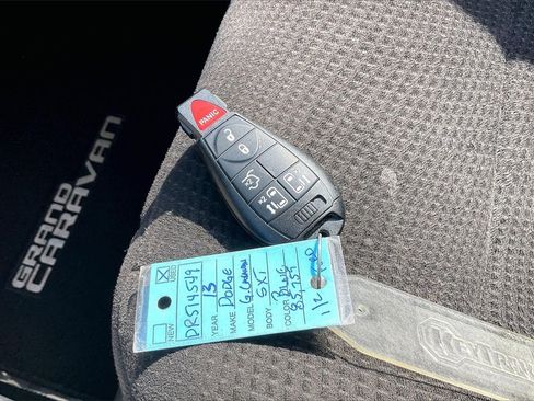 Used 2013 Dodge Grand Caravan SXT w/ UConnect Hands-Free Group image 35