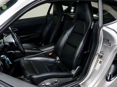 Used 2014 Porsche Cayman image 9