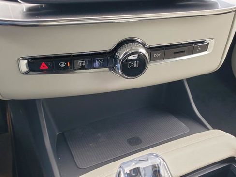 New 2026 Volvo XC90 T8 Ultra w/ Protection Package Premier AWD/4WD image 23