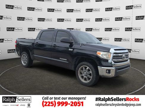 Used 2016 Toyota Tundra SR5 w/ SR5 Upgrade Package AWD/4WD image 1