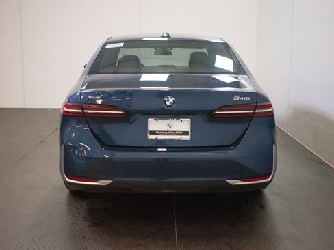 Used 2026 BMW 540i xDrive AWD/4WD image 5
