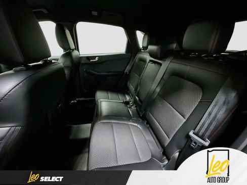 Used 2023 Ford Escape ST-Line w/ Tech Pack #1 AWD/4WD image 27