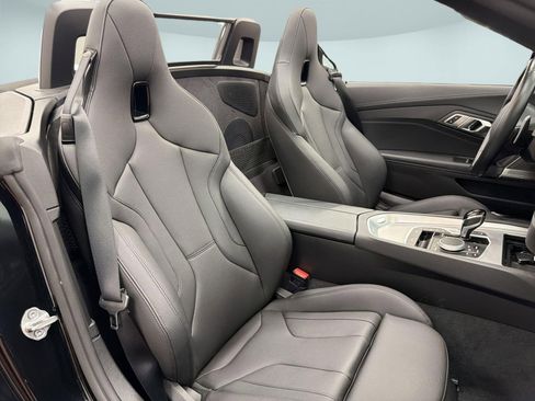 Used 2023 BMW Z4 sDrive30i w/ Convenience Package image 29
