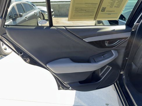 Used 2020 Subaru Outback Onyx Edition XT w/ Tech Package 2 image 16