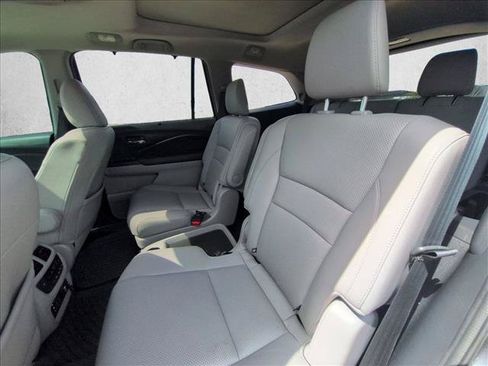 Used 2018 Honda Pilot Elite image 17