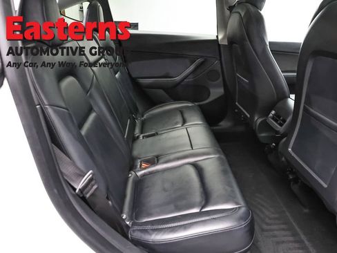 Used 2021 Tesla Model Y Long Range AWD/4WD image 17